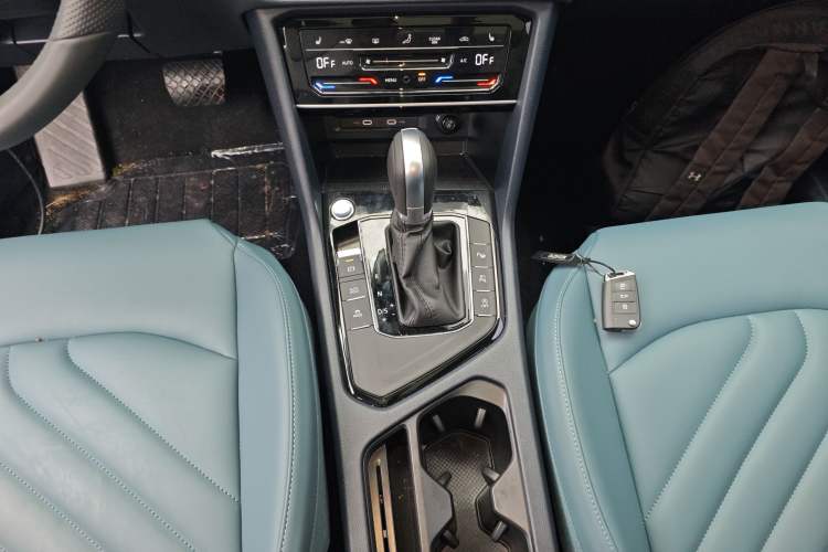 Used Volkswagen Tharu 2024 300TSI Two-Wheel-Drive Moon Luxury Edition Gear Lever