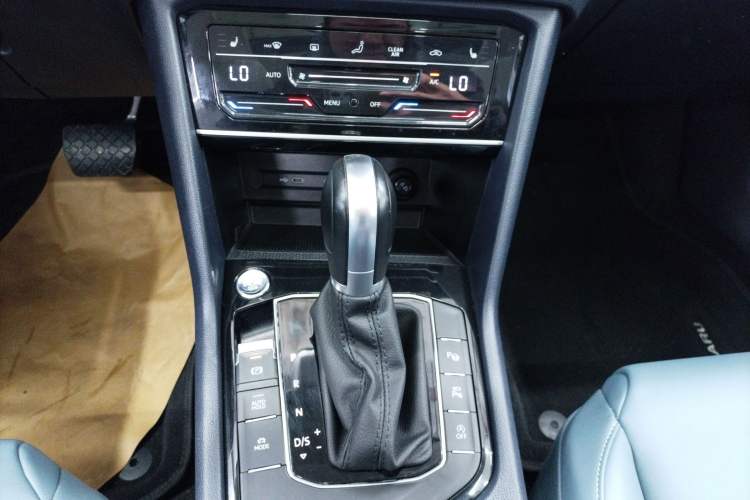 Used Volkswagen Tharu 2024 300TSI Two-Wheel-Drive Moon Luxury Edition Gear Lever