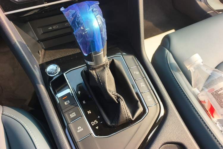 Used Volkswagen Tharu 2024 300TSI Two-Wheel-Drive Moon Luxury Edition Gear Lever