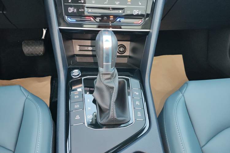 Used Volkswagen Tharu 2024 300TSI Two-Wheel-Drive Moon Luxury Edition Gear Lever