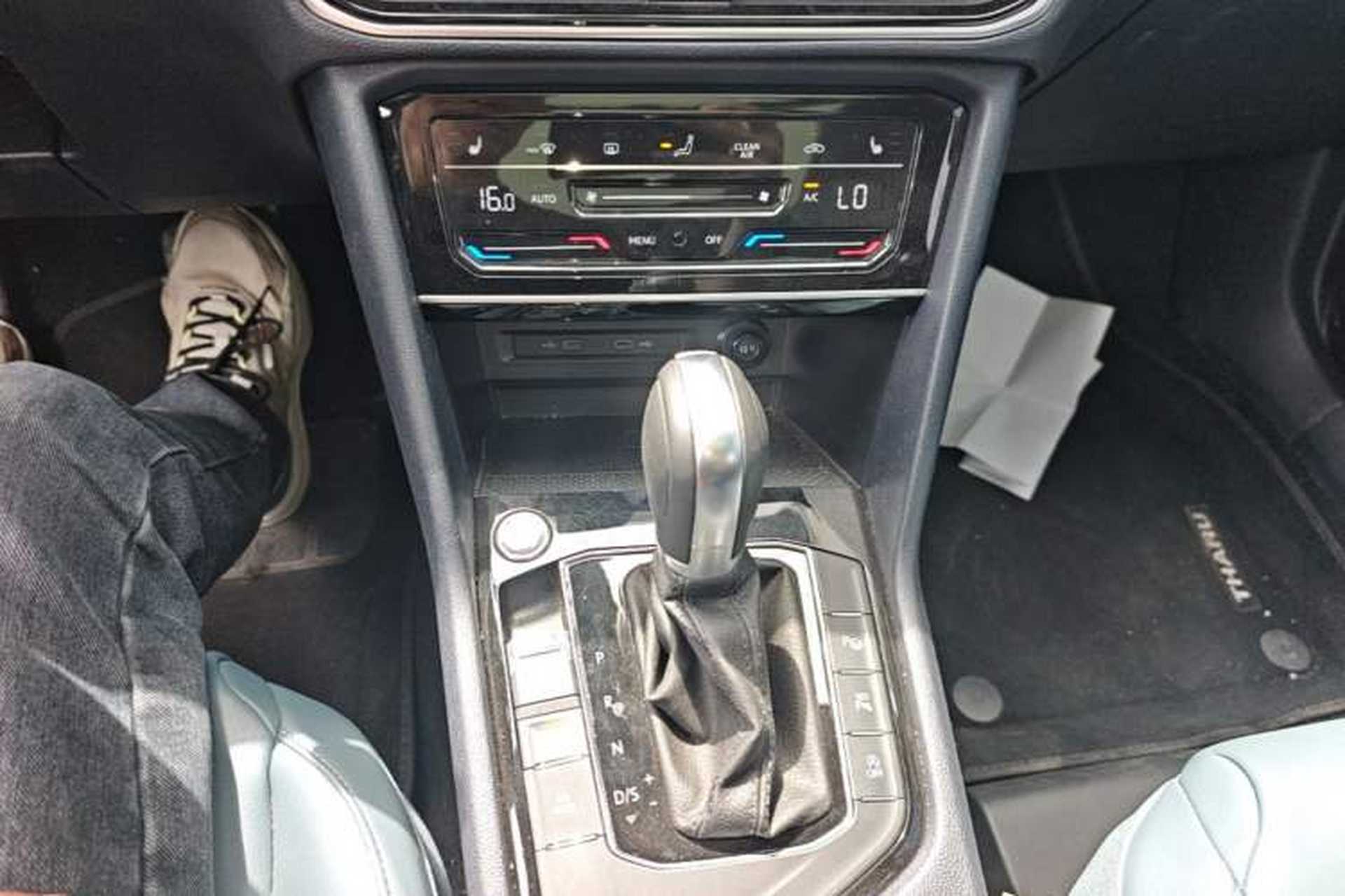 Used Volkswagen Tharu 2024 300TSI Two-Wheel-Drive Moon Luxury Edition Gear Lever