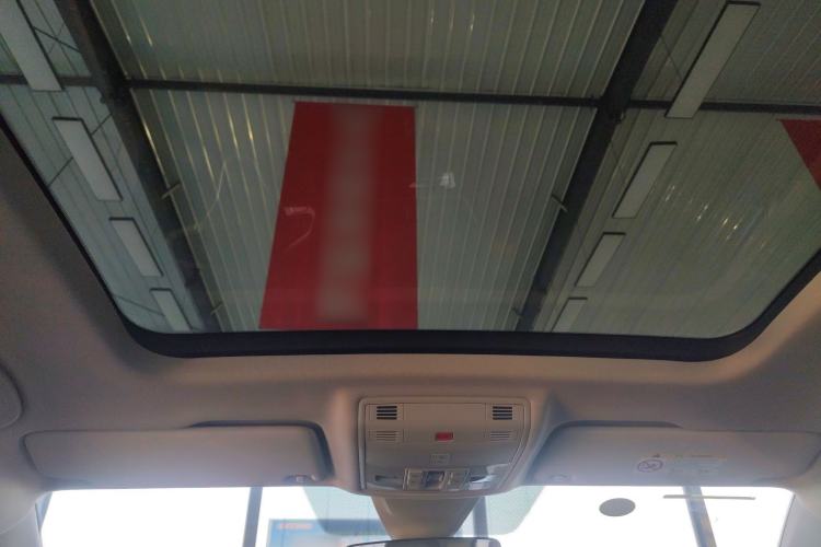 Used Volkswagen Tharu 2024 300TSI Two-Wheel-Drive Moon Luxury Edition Headliner