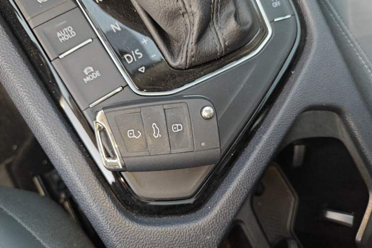 Used Volkswagen Tharu 2024 300TSI Two-Wheel-Drive Moon Luxury Edition Interior 1