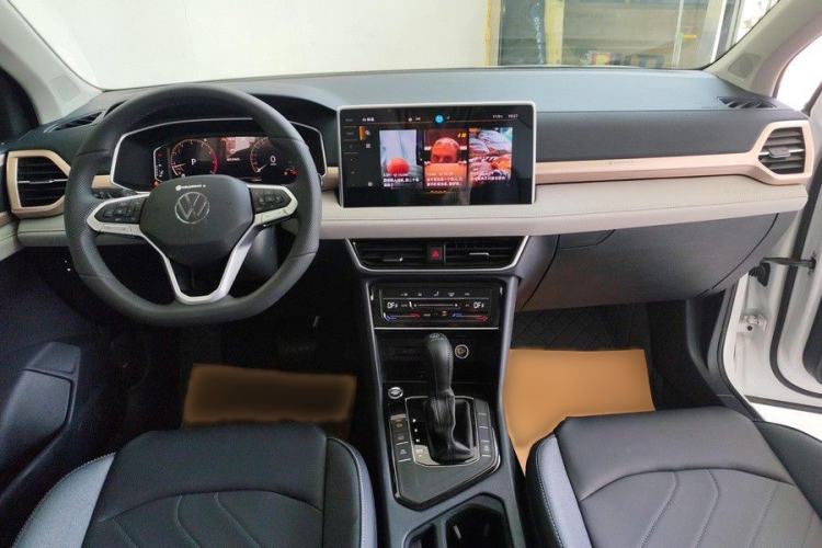 Used Volkswagen Tharu 2024 300TSI Two-Wheel-Drive Full Moon Edition Interior 1