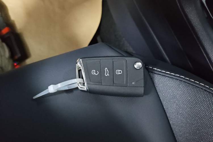 Used Volkswagen Tharu 2024 300TSI Two-Wheel-Drive Full Moon Edition Interior 1
