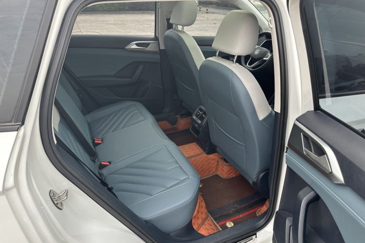 Used Volkswagen Tharu 2024 300TSI Two-Wheel-Drive Moon Luxury Edition Interior 10