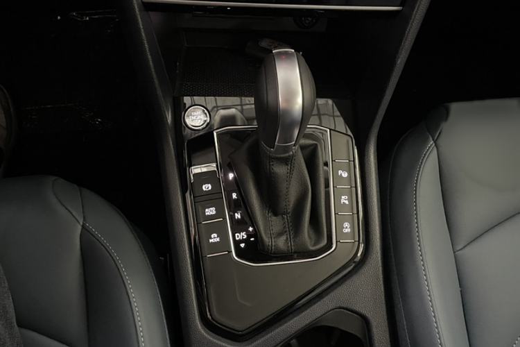 Used Volkswagen Tharu 2024 300TSI Two-Wheel-Drive Moon Luxury Edition Interior 10