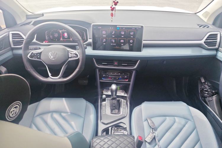 Used Volkswagen Tharu 2024 300TSI Two-Wheel-Drive Full Moon Edition Interior 2