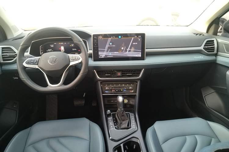Used Volkswagen Tharu 2024 300TSI Two-Wheel-Drive Moon Luxury Edition Interior 2