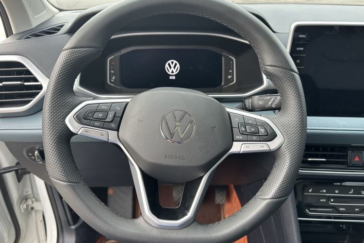 Used Volkswagen Tharu 2024 300TSI Two-Wheel-Drive Moon Luxury Edition Interior 2
