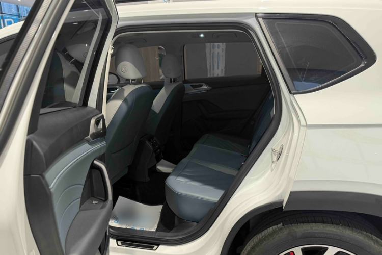 Used Volkswagen Tharu 2024 300TSI Two-Wheel-Drive Moon Luxury Edition Interior 3