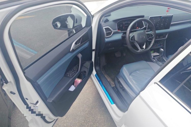 Used Volkswagen Tharu 2024 300TSI Two-Wheel-Drive Full Moon Edition Interior 3