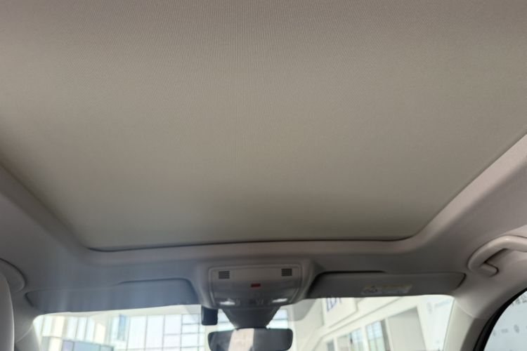 Used Volkswagen Tharu 2024 300TSI Two-Wheel-Drive Moon Luxury Edition Interior 6