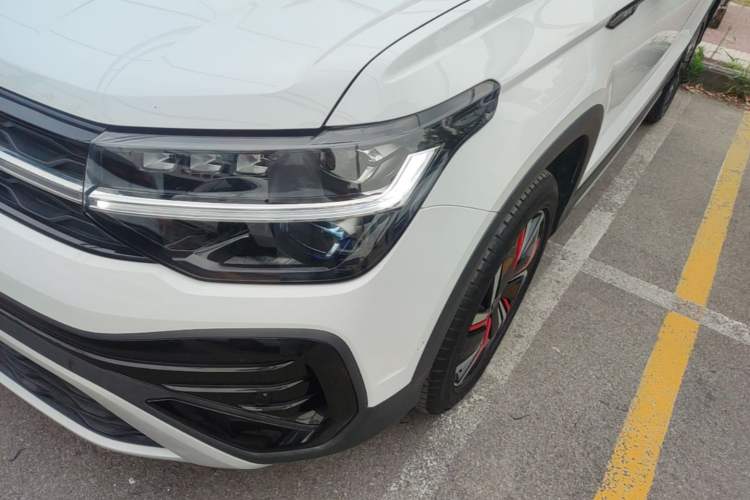 Used Volkswagen Tharu 2024 300TSI Two-Wheel-Drive Moon Luxury Edition Left Front Headlight