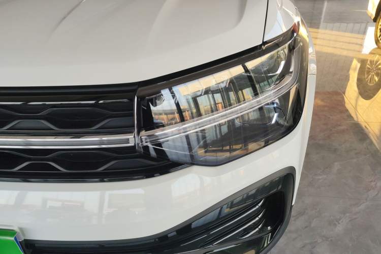 Used Volkswagen Tharu 2024 300TSI Two-Wheel-Drive Moon Luxury Edition Left Front Headlight