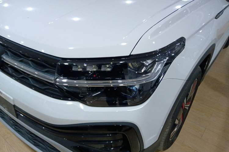 Used Volkswagen Tharu 2024 300TSI Two-Wheel-Drive Moon Luxury Edition Left Front Headlight