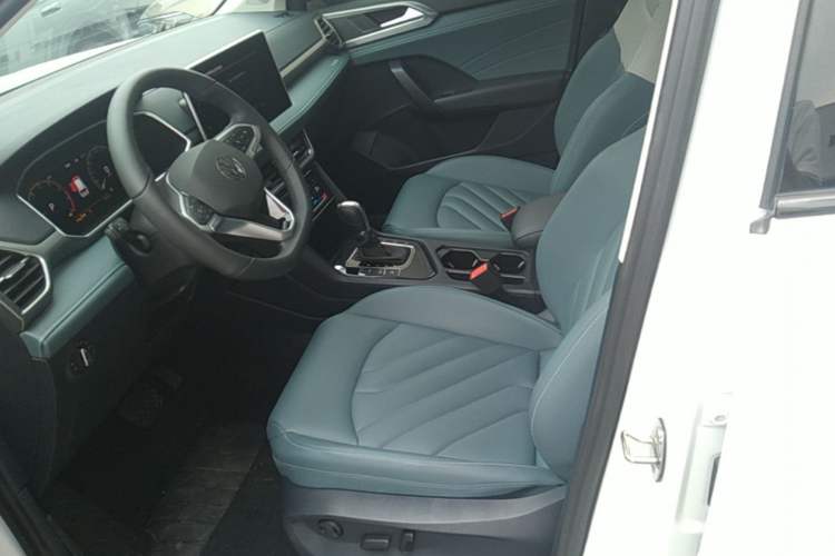 Used Volkswagen Tharu 2024 300TSI Two-Wheel-Drive Moon Luxury Edition Left Front Seat