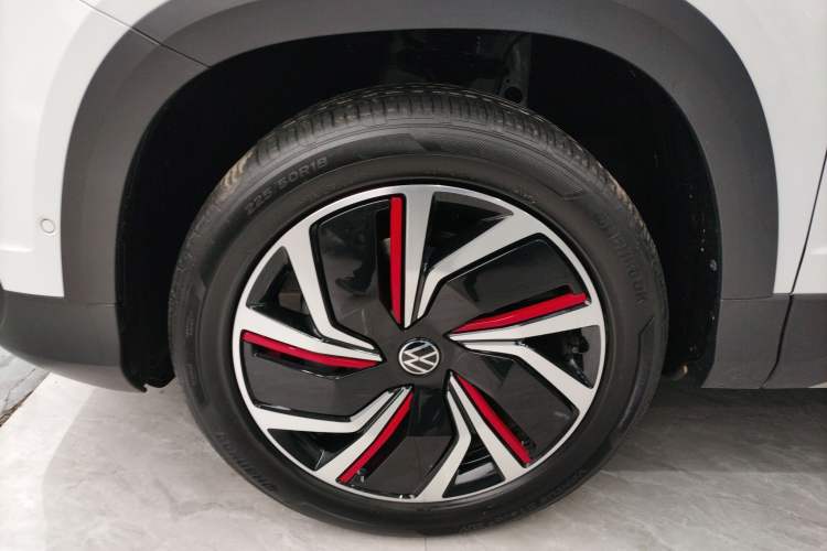 Used Volkswagen Tharu 2024 300TSI Two-Wheel-Drive Moon Luxury Edition Left Front Wheel Hub
