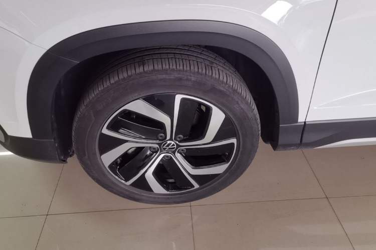 Used Volkswagen Tharu 2024 300TSI Two-Wheel-Drive Full Moon Edition Left Front Wheel Hub