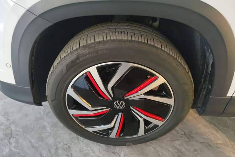Used Volkswagen Tharu 2024 300TSI Two-Wheel-Drive Moon Luxury Edition Left Front Wheel Hub