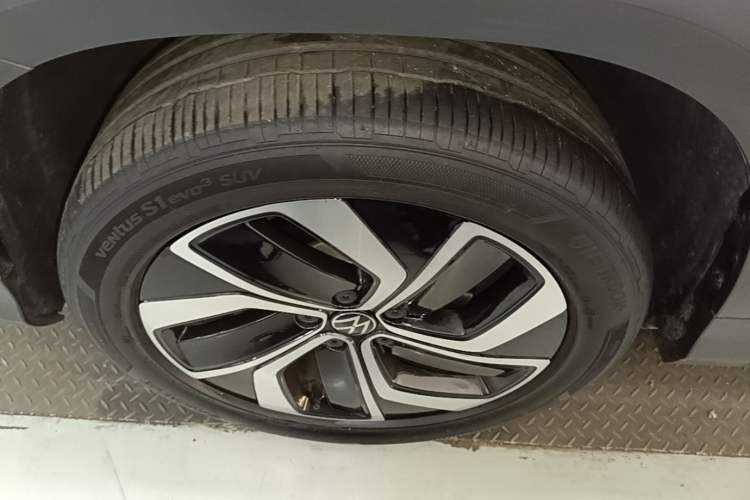 Used Volkswagen Tharu 2024 300TSI Two-Wheel-Drive Full Moon Edition Left Front Wheel Hub