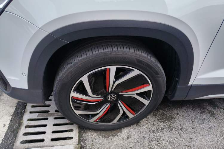 Used Volkswagen Tharu 2024 300TSI Two-Wheel-Drive Moon Luxury Edition Left Front Wheel Hub