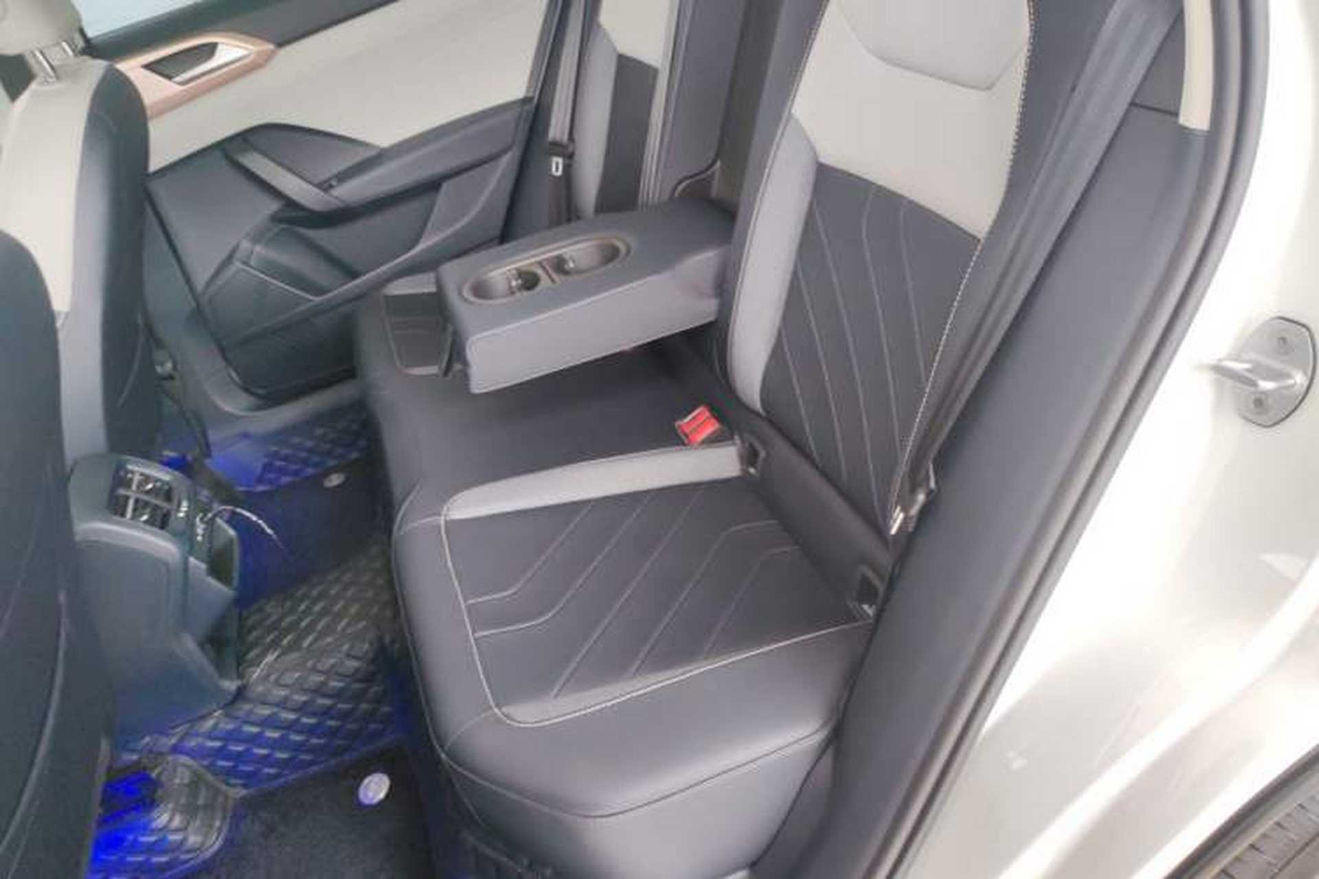 Used Volkswagen Tharu 2024 300TSI Two-Wheel-Drive Full Moon Edition Left Rear Seat
