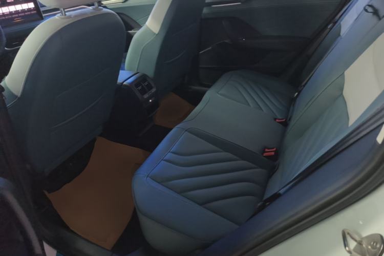 Used Volkswagen Tharu 2024 300TSI Two-Wheel-Drive Moon Luxury Edition Left Rear Seat