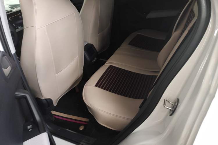 Used Volkswagen Tharu 2024 300TSI Two-Wheel-Drive Crescent Edition Left Rear Seat