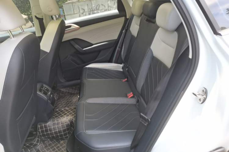 Used Volkswagen Tharu 2024 300TSI Two-Wheel-Drive Full Moon Edition Left Rear Seat
