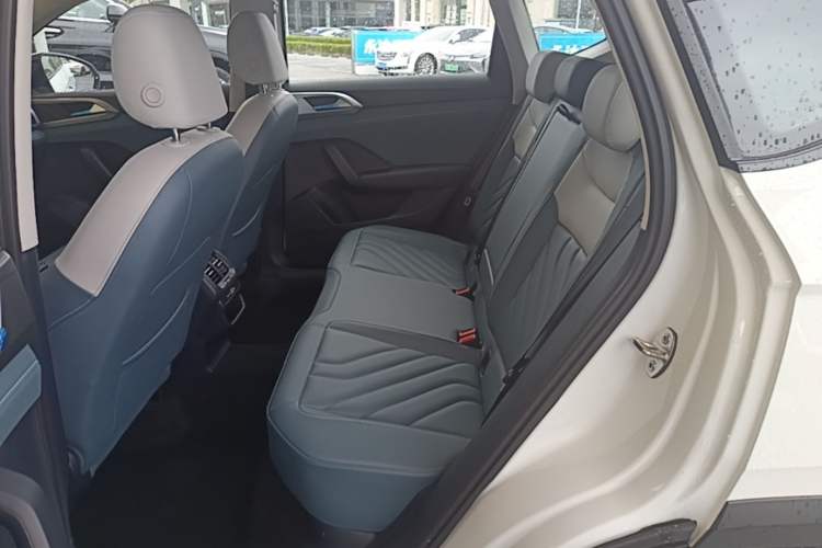 Used Volkswagen Tharu 2024 300TSI Two-Wheel-Drive Moon Luxury Edition Left Rear Seat