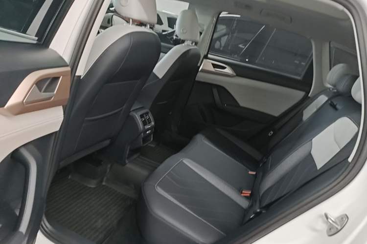 Used Volkswagen Tharu 2024 300TSI Two-Wheel-Drive Full Moon Edition Left Rear Seat