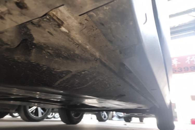 Used Volkswagen Tharu 2024 300TSI Two-Wheel-Drive Crescent Edition Left Side Sill