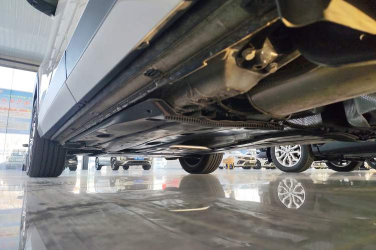 Used Volkswagen Tharu 2024 300TSI Two-Wheel-Drive Moon Luxury Edition Left Side Sill