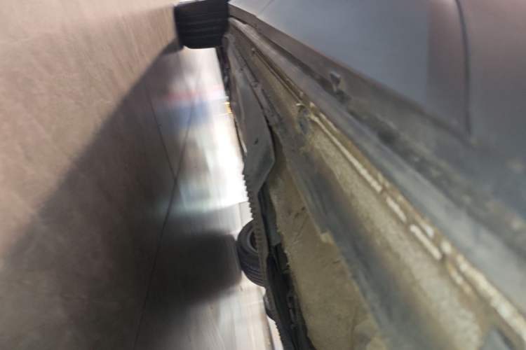 Used Volkswagen Tharu 2024 300TSI Two-Wheel-Drive Moonlight Edition Left Side Sill