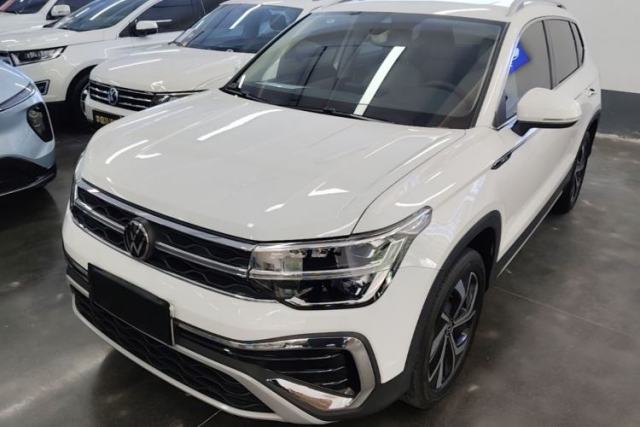 Ojetý Volkswagen Tharu 2024 300TSI Two-Wheel-Drive Full Moon Edition