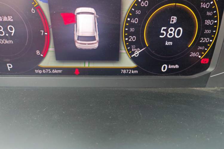 Used Volkswagen Tharu 2024 300TSI Two-Wheel-Drive Full Moon Edition Odometer Close Up