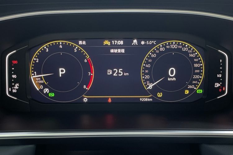 Used Volkswagen Tharu 2024 300TSI Two-Wheel-Drive Full Moon Edition Odometer Close Up