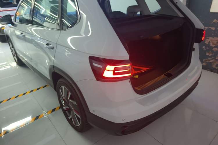 Used Volkswagen Tharu 2024 300TSI Two-Wheel-Drive Moon Luxury Edition Rear Left 45 Deg