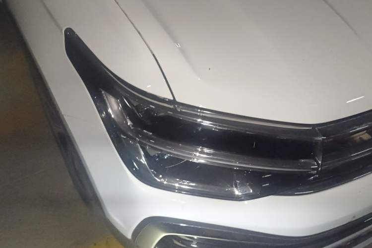 Used Volkswagen Tharu 2024 300TSI Two-Wheel-Drive Full Moon Edition Right Front Headlight