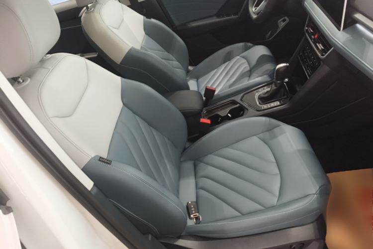 Used Volkswagen Tharu 2024 300TSI Two-Wheel-Drive Moon Luxury Edition Right Front Seat