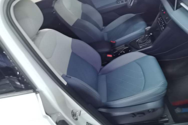 Used Volkswagen Tharu 2024 300TSI Two-Wheel-Drive Full Moon Edition Right Front Seat