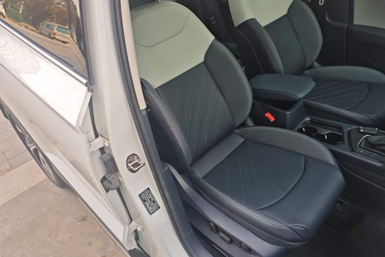 Used Volkswagen Tharu 2024 300TSI Two-Wheel-Drive Full Moon Edition Right Front Seat
