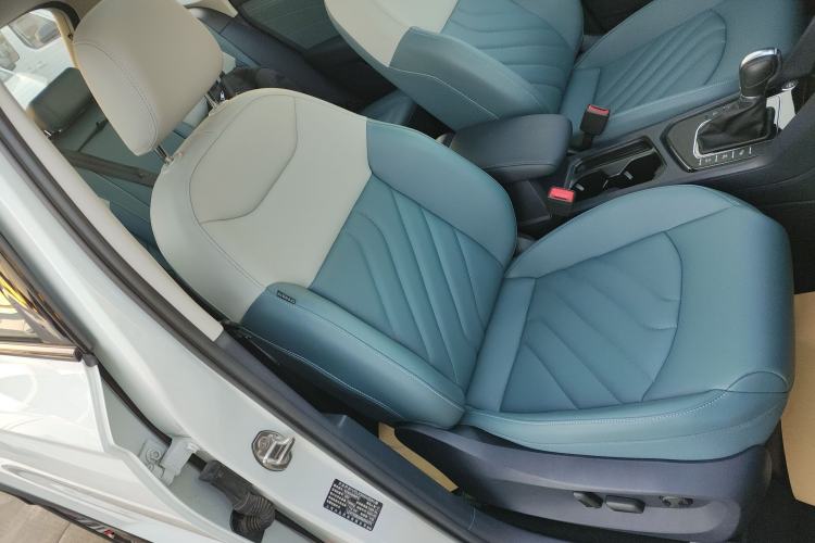 Used Volkswagen Tharu 2024 300TSI Two-Wheel-Drive Moon Luxury Edition Right Front Seat