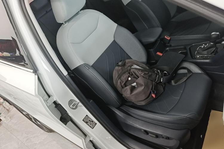 Used Volkswagen Tharu 2024 300TSI Two-Wheel-Drive Full Moon Edition Right Front Seat