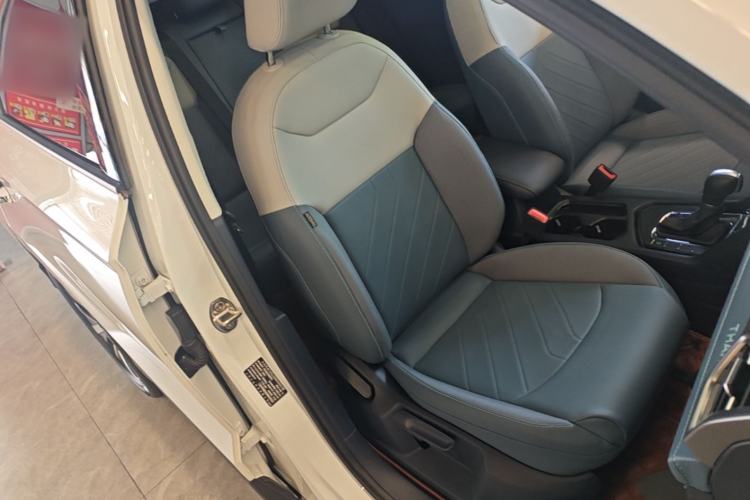 Used Volkswagen Tharu 2024 300TSI Two-Wheel-Drive Moonlight Edition Right Front Seat