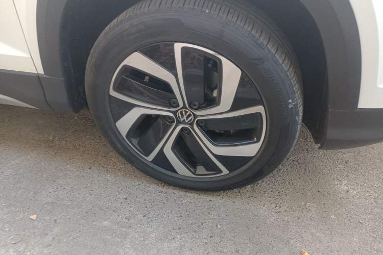 Used Volkswagen Tharu 2024 300TSI Two-Wheel-Drive Full Moon Edition Right Front Wheel Hub
