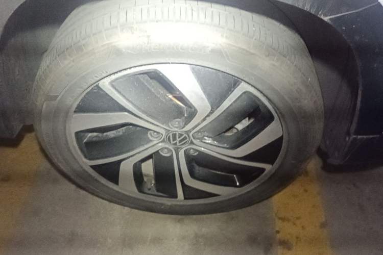Used Volkswagen Tharu 2024 300TSI Two-Wheel-Drive Full Moon Edition Right Front Wheel Hub