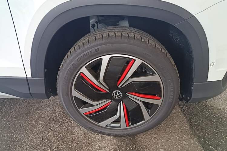 Used Volkswagen Tharu 2024 300TSI Two-Wheel-Drive Moon Luxury Edition Right Front Wheel Hub