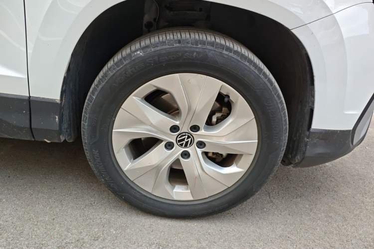 Used Volkswagen Tharu 2024 300TSI Two-Wheel-Drive Crescent Edition Right Front Wheel Hub